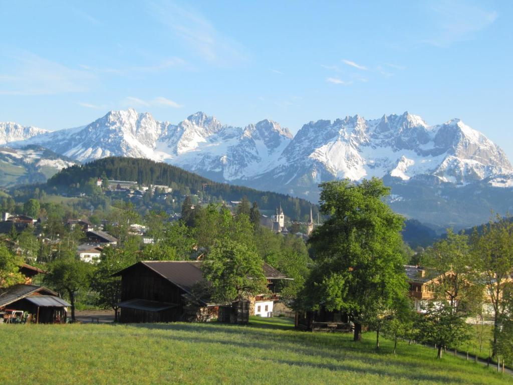 Haus Friedl Hotel Kitzbuhel Bagian luar foto